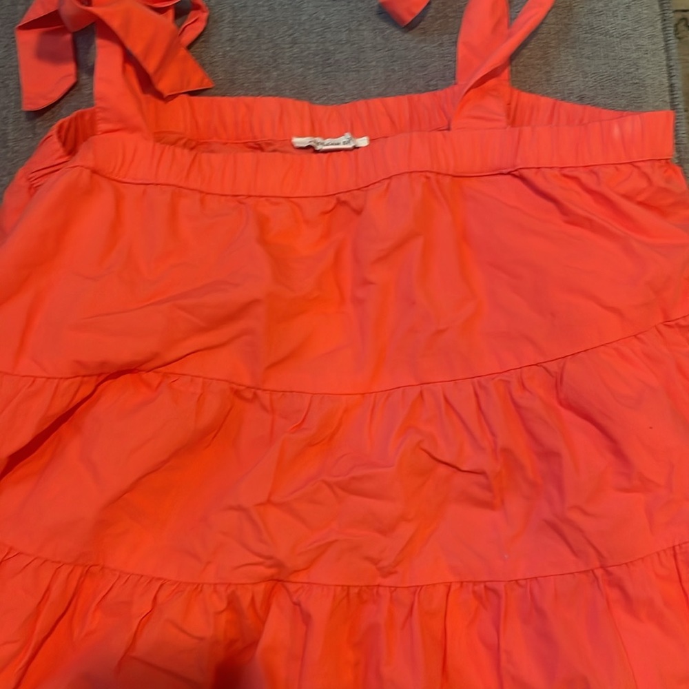 American Eagle Red Ruffle tank - Picture 2 of 4